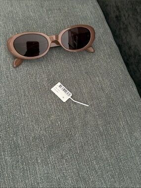 Quay Australia Felt Cute Oval Sunglasses Doe Brown NWT